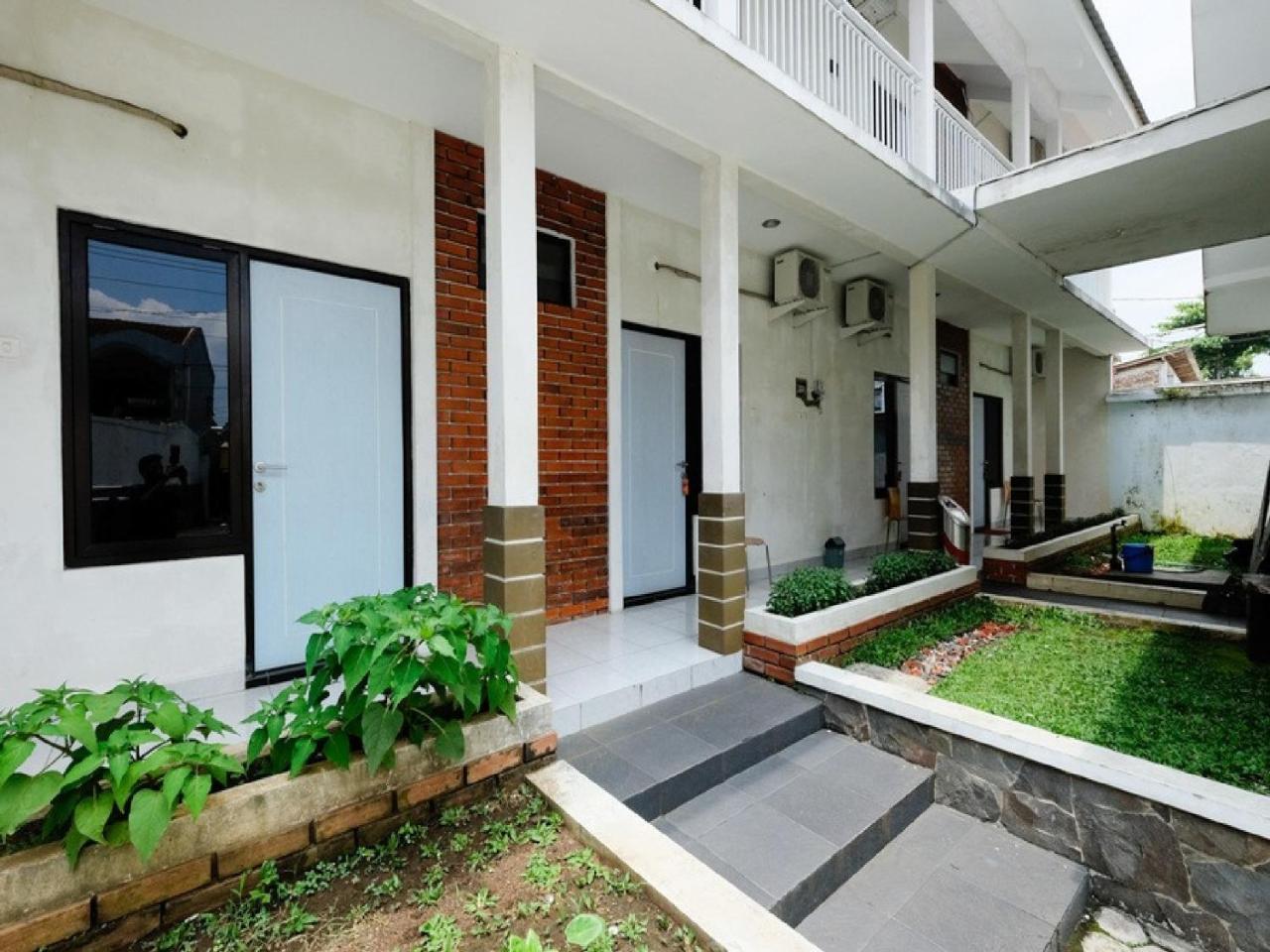 Reddoorz Near Moro Mall Purwokerto Dış mekan fotoğraf